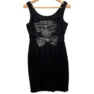 Positively Ellyn Vintage 90s Black Velvet Sleeveless Bow Back  Dress Women 3/4
